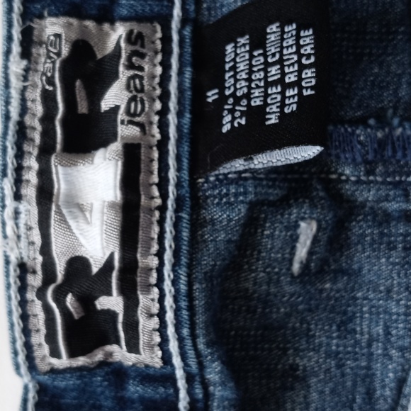 RAVE R4R JEANS WOMAN'S  MNI DENIM SKIRT. SIZE 11. COLOR BLUE. - Picture 3 of 16